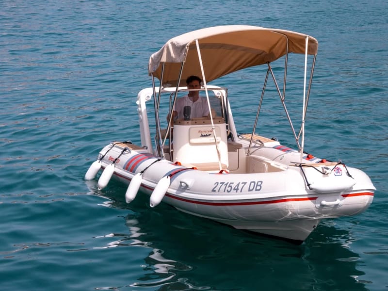 Barracuda 530 speedboat rental Dubrovnik 60HP